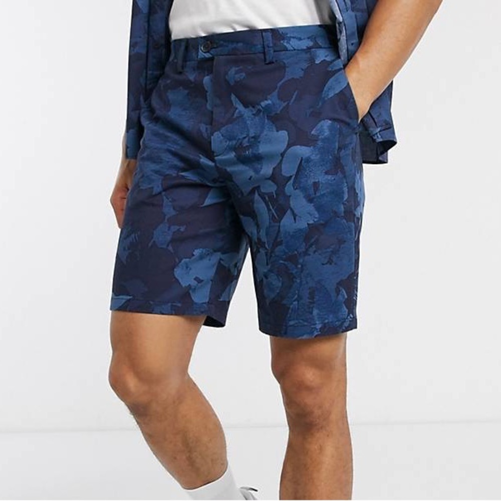 Calvin Klein Mens (Size: W31) Blue Floral Printed Super Soft Shorts